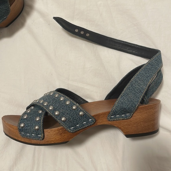 Saint Laurent Denim Studded Sandals (authentic) - Picture 4 of 7